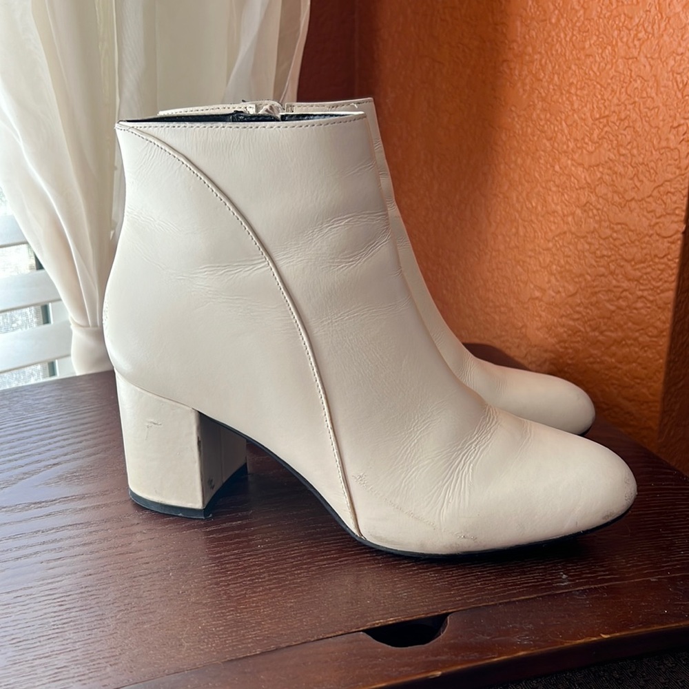 INC White GoGo Booties - Women’s size 7.